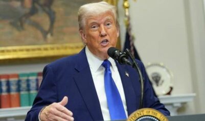 Тарифная атака Трампа: Вашингтон выставил миру счет на 15%