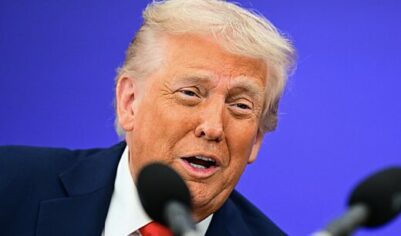 Трамп повысил торговую пошлину в отношении всех стран с 10 до 15%