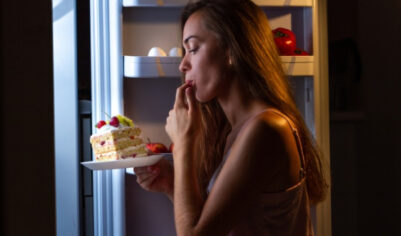 ​Сладкое на ночь мешает заснуть