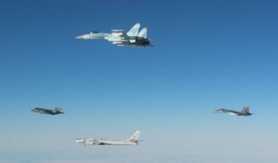 США напугали российские военные самолеты у берегов Аляски