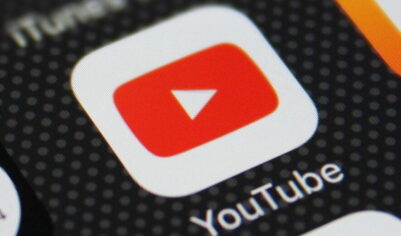 В России впервые оштрафовали за лайк на YouTube: пенсионер заплатит 30 тысяч