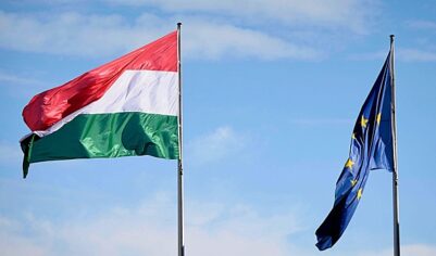 В Венгрии рассказали, когда ЕС опубликует план отказа от нефти РФ