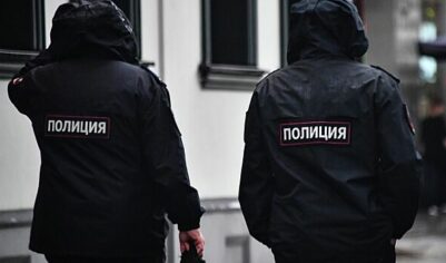 Шестиклассница выбросила из окна 1 млн рублей в Петербурге