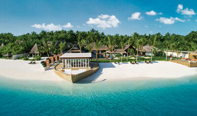 Около 1,5 тысячи россиян не могут вылететь с Мальдив из-за отмены стыковок