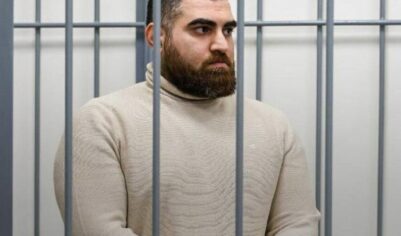 Блогера Арсена Маркаряна приговорили к 4,5 годам колонии общего режима (ВИДЕО)