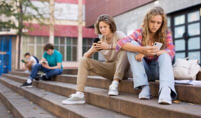 Учителей хотят сделать кибернадзирателями