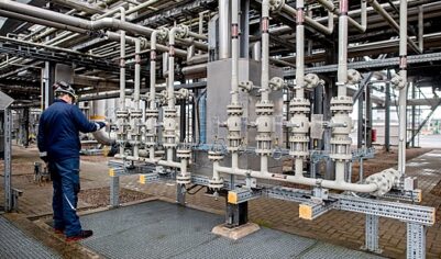 Запасы газа в европейских хранилищах упали ниже 29%