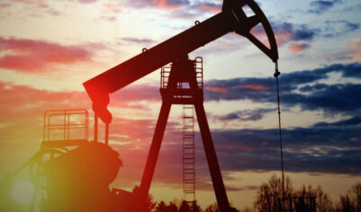 Нефть может подорожать до $100 на фоне событий в Иране: выгодно ли это России