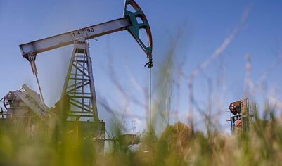 Глава минфина США назвал цель ослабления санкций против российской нефти