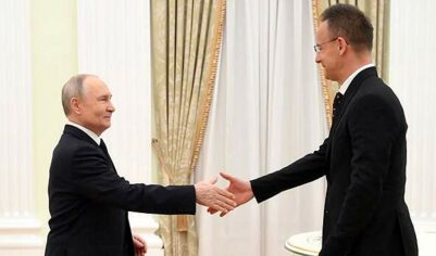 Путин предложил Сийярто поговорить о ситуации на газовом рынке
