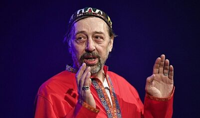 KP.RU: Режиссер Николай Коляда попал в больницу, он в реанимации на ИВЛ