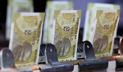 Накопленные Россией рупии оказалось сложно потратить