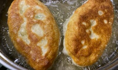 Вкуснее, чем у бабушки. Что добавить в начинку для пирожков с капустой