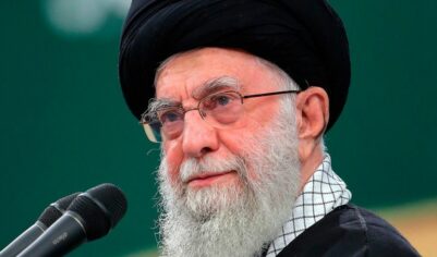 Верховный лидер Ирана Хаменеи погиб. В стране объявлен траур