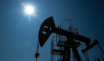 Аналитик Шнейдерман: Россия может получить дополнительно 2 трлн рублей на нефти