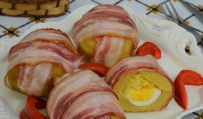 Картофель, запеченный с яйцом и сыром в беконе вкусный рецепт с фото пошагово и видео