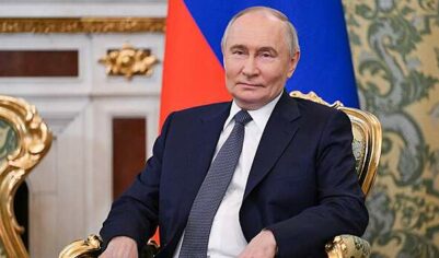 Путин назвал текущий момент в развитии России историческим и переломным