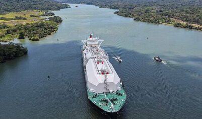 Мировой экспорт СПГ рекордно обрушился из-за конфликта на Ближнем Востоке