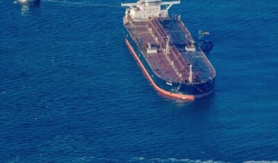 Азиатские страны скупают нефть у России на фоне снятия санкций США