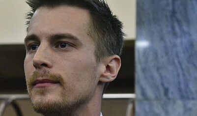 Иван Янковский обратился к фанатам с предупреждением: «Я стал жертвой!»