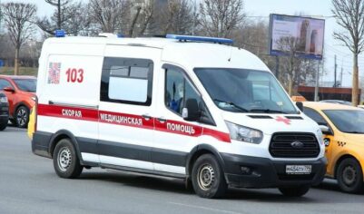 Жена участника СВО выпрыгнула из окна, спасаясь от соседа-грабителя